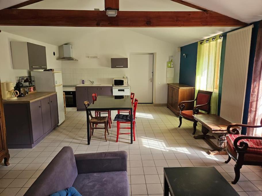 Chez Jeanne Apartment *